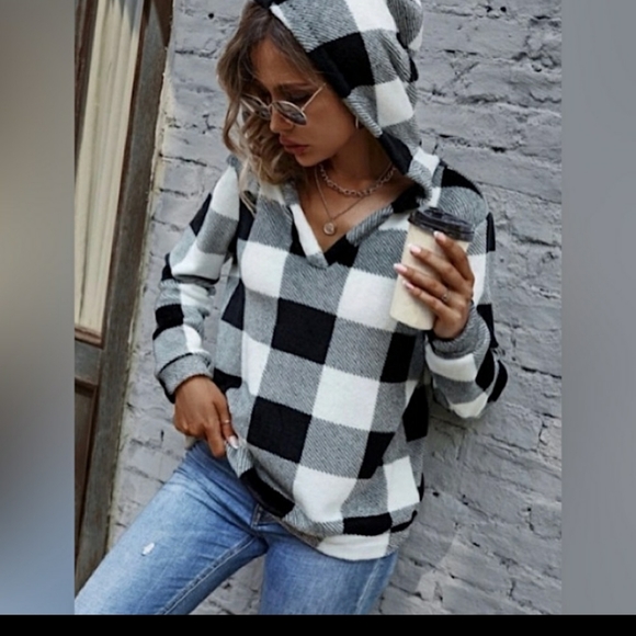 Buffalo Plaid Flannel Hoodie Top - Picture 6 of 7